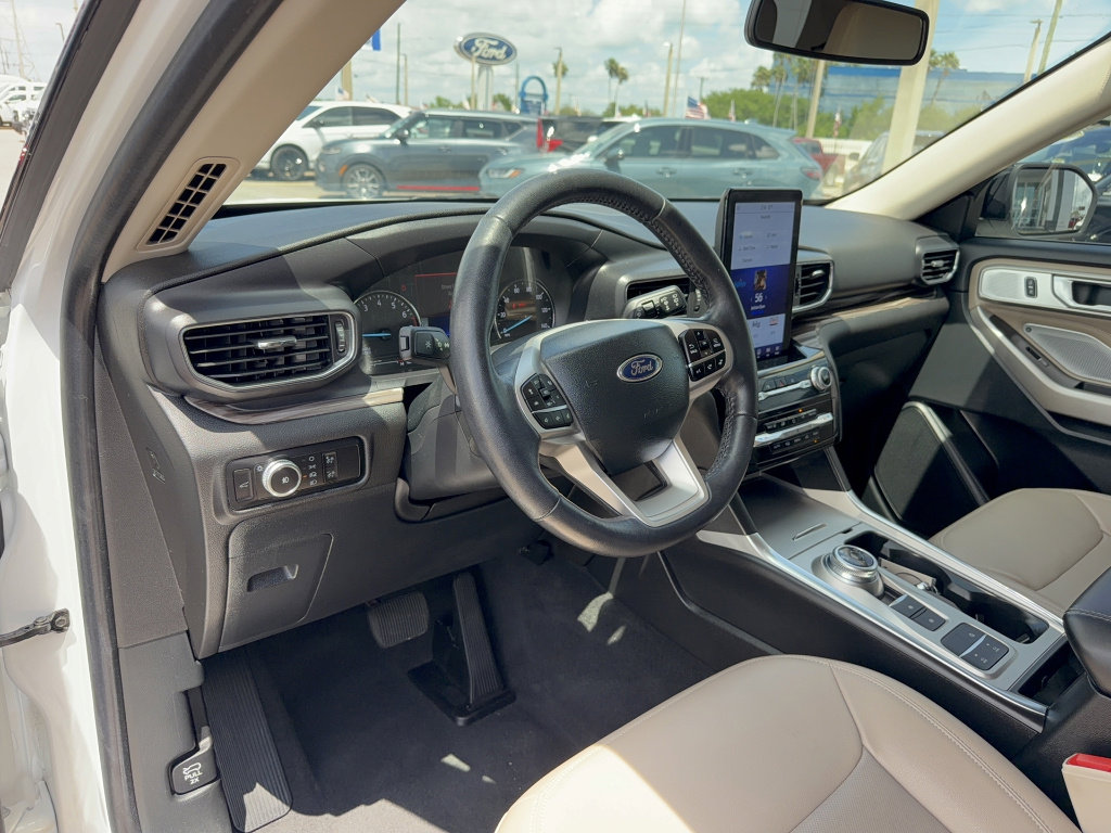 Certified 2023 Ford Explorer Limited w/ Limited Technology Package RWD image 10