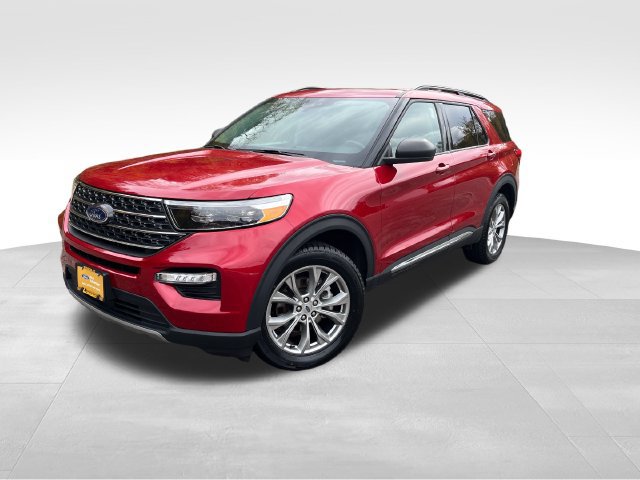 Certified 2023 Ford Explorer XLT w/ Equipment Group 202A AWD/4WD image 2
