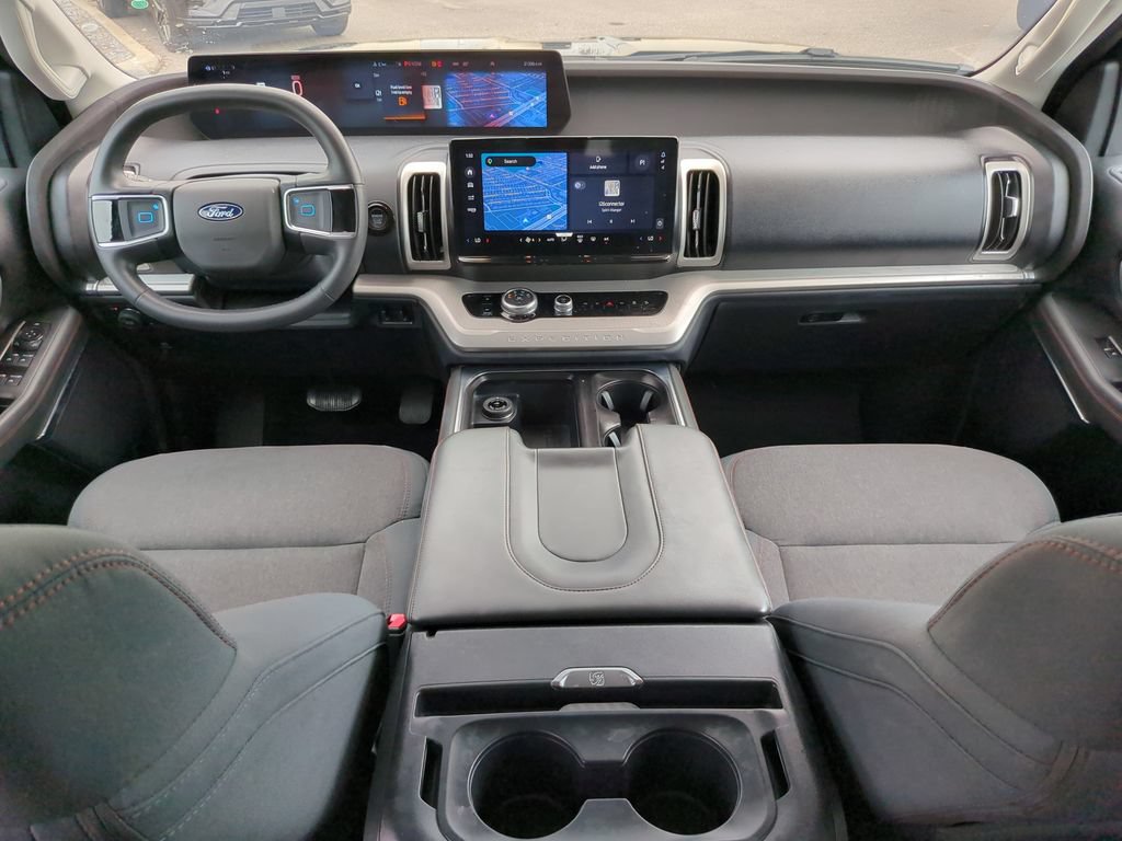 Certified 2025 Ford Expedition Active AWD/4WD image 16