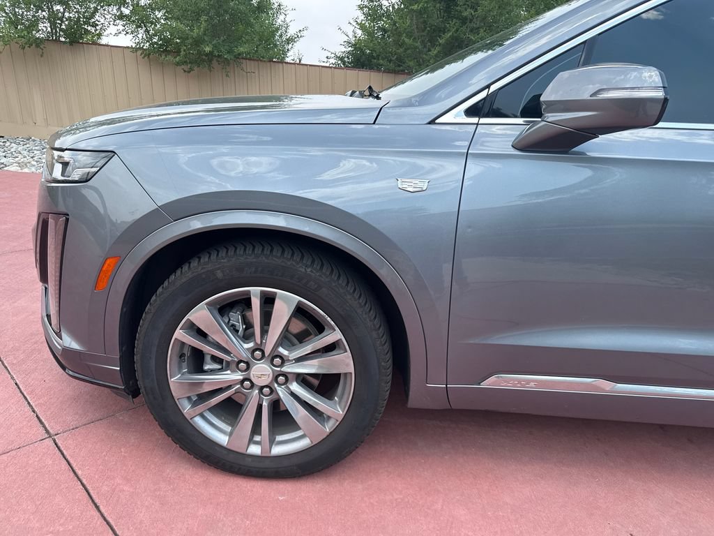 Used 2022 Cadillac XT6 Premium Luxury AWD/4WD image 35