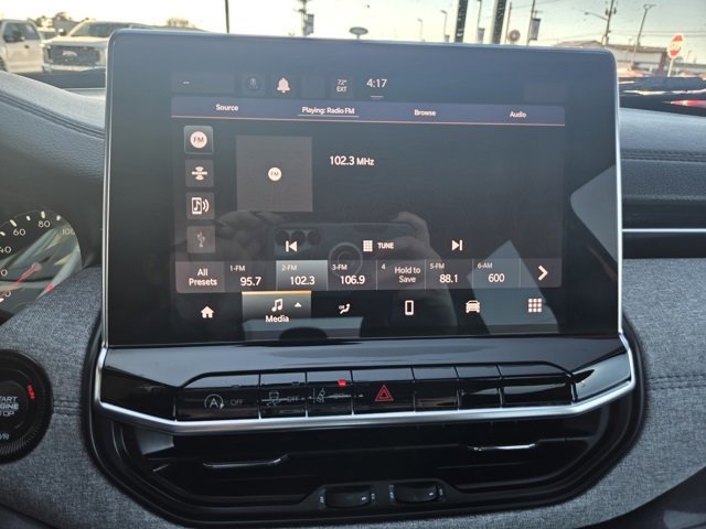 Used 2024 Jeep Compass Latitude image 20