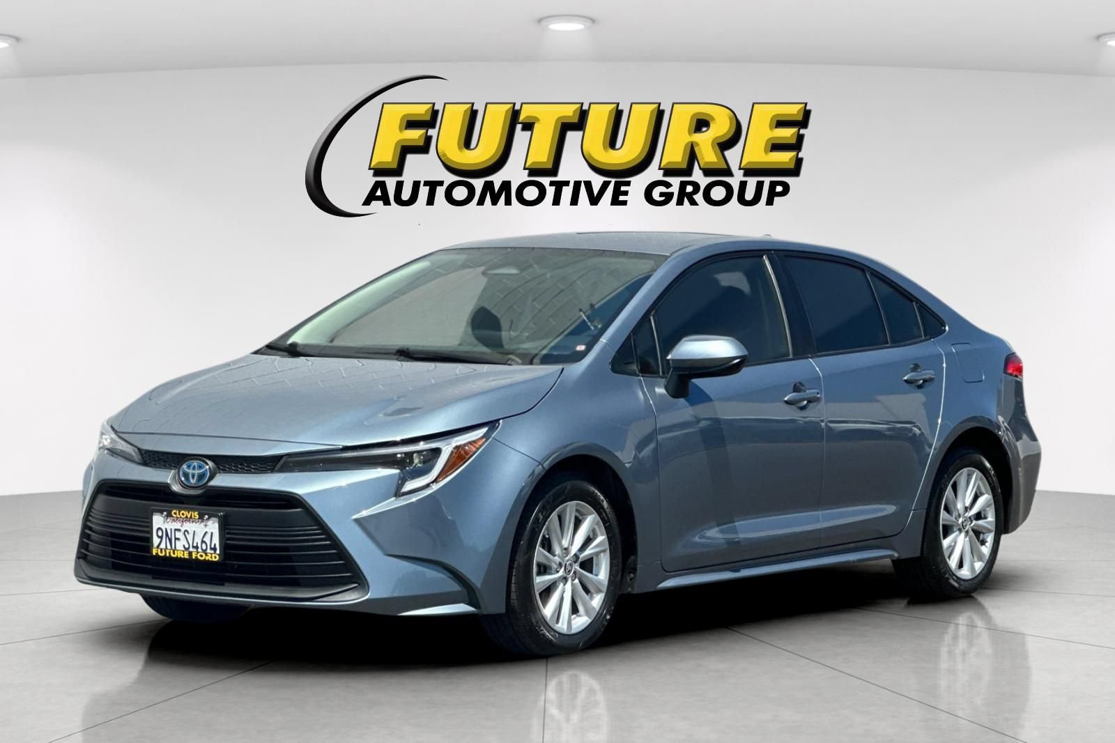 Used 2024 Toyota Corolla LE w/ LE Convenience Package FWD image 7