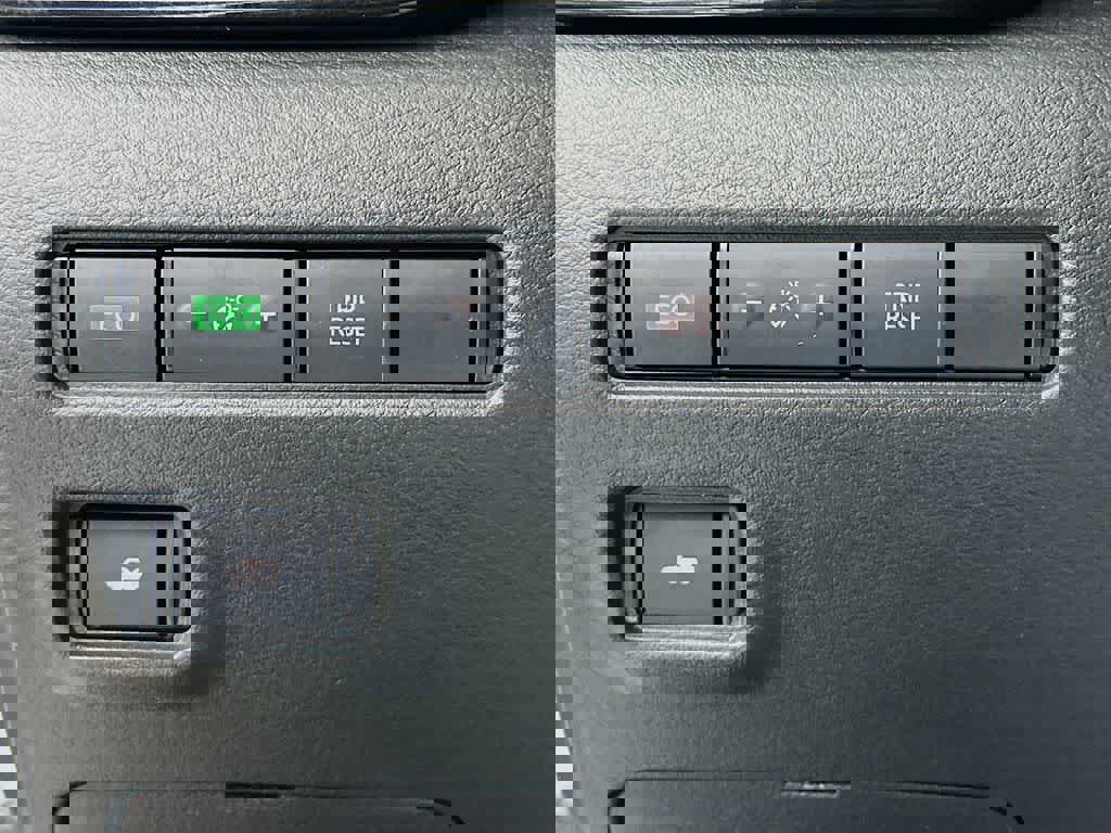 Used 2023 Nissan Sentra SV image 26