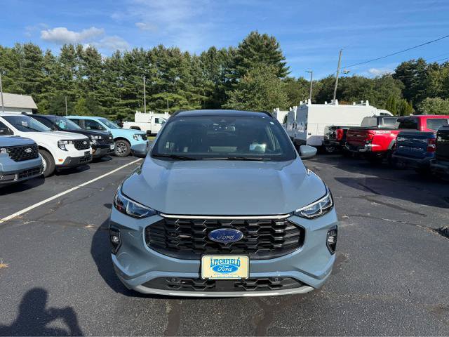 Certified 2023 Ford Escape ST-Line Elite w/ Premium Technology Package AWD/4WD image 9