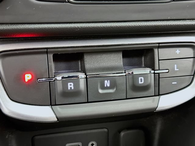 Used 2024 GMC Terrain SLE FWD image 21