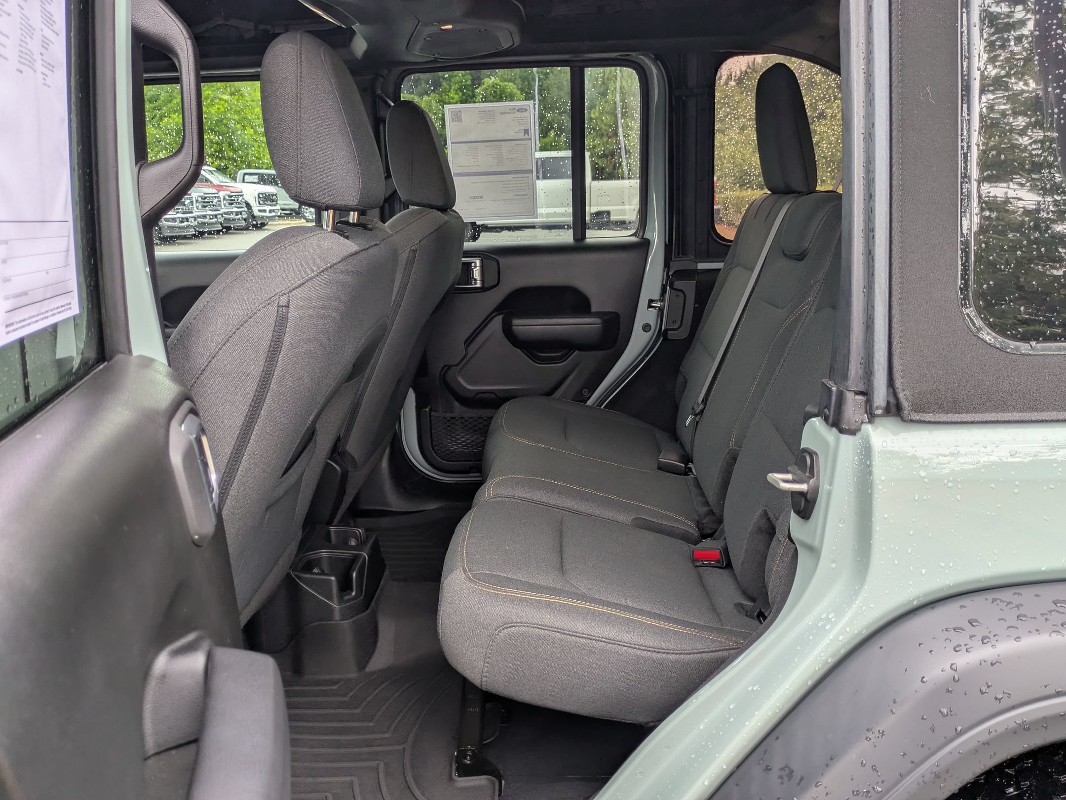 Used 2024 Jeep Wrangler Unlimited Sport AWD/4WD image 27
