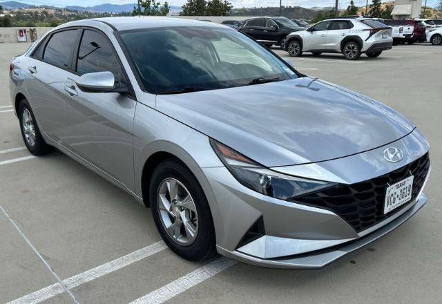 Used 2021 Hyundai Elantra SE FWD image 2