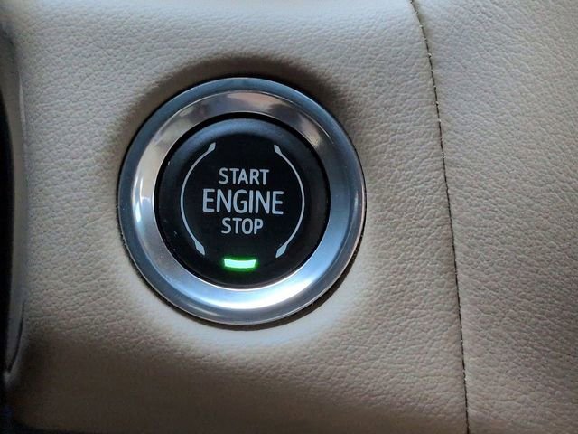 Used 2021 Chevrolet Tahoe Premier AWD/4WD image 30