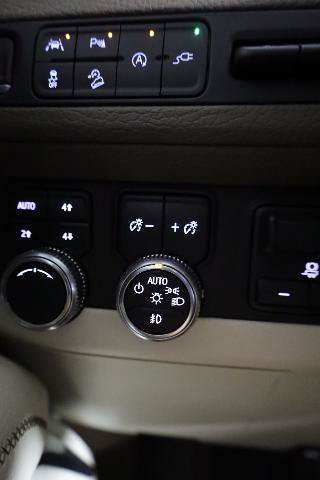 Used 2021 GMC Yukon XL Denali w/ Denali Premium Package AWD/4WD image 36
