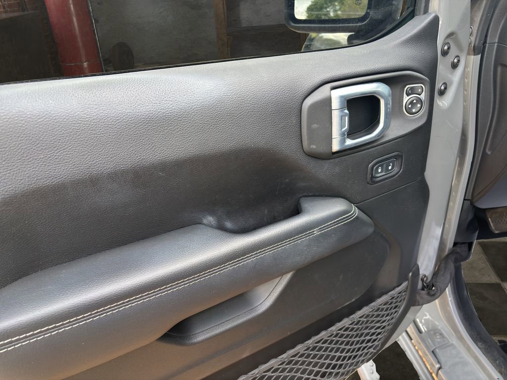 Used 2021 Jeep Wrangler Unlimited Sahara w/ Cold Weather Group image 18