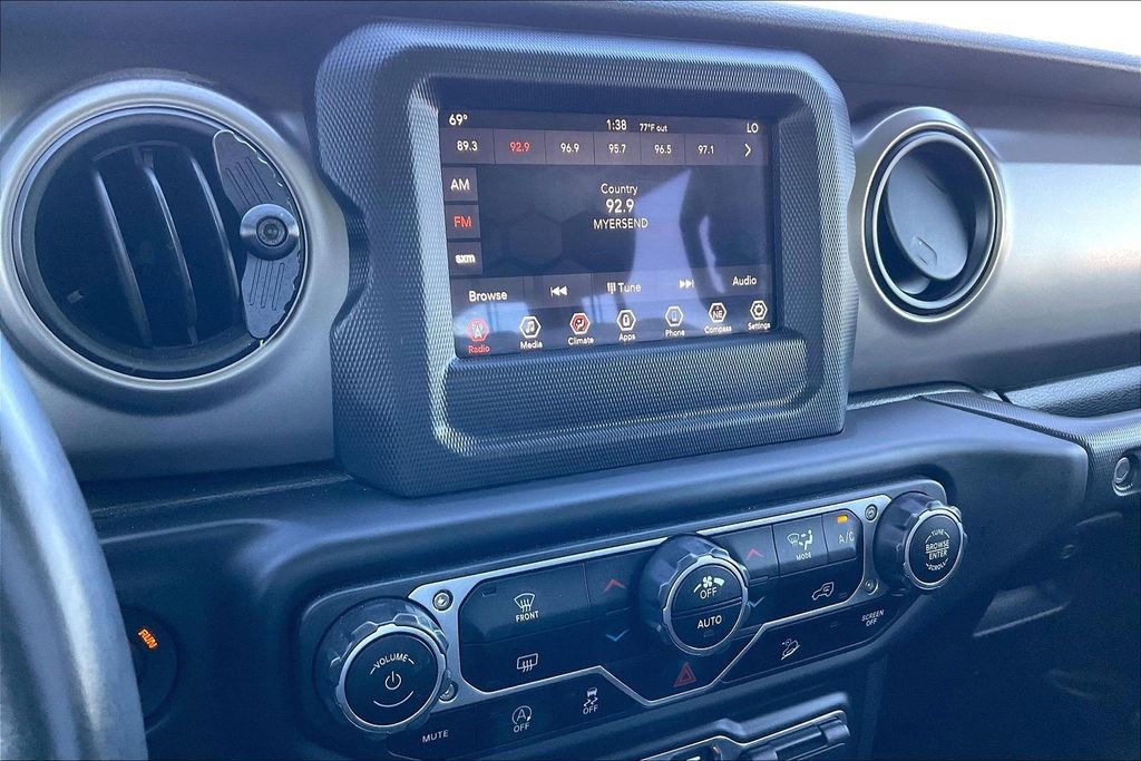 Used 2020 Jeep Wrangler Unlimited Sport S image 25