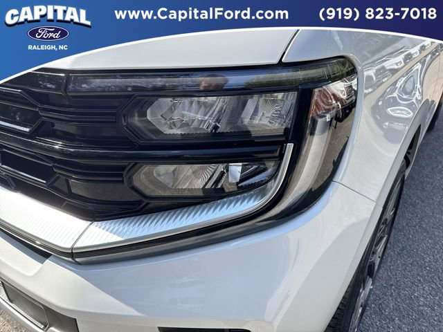 Certified 2025 Ford Expedition Max Platinum w/ Platinum Ultimate Package AWD/4WD image 11