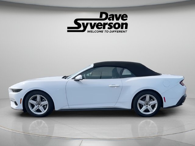 Certified 2026 Ford Mustang Premium RWD image 2