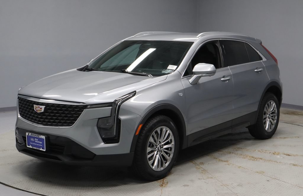 Used 2025 Cadillac XT4 Premium Luxury AWD/4WD image 7