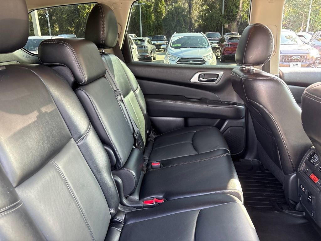 Used 2020 Nissan Pathfinder SL image 29