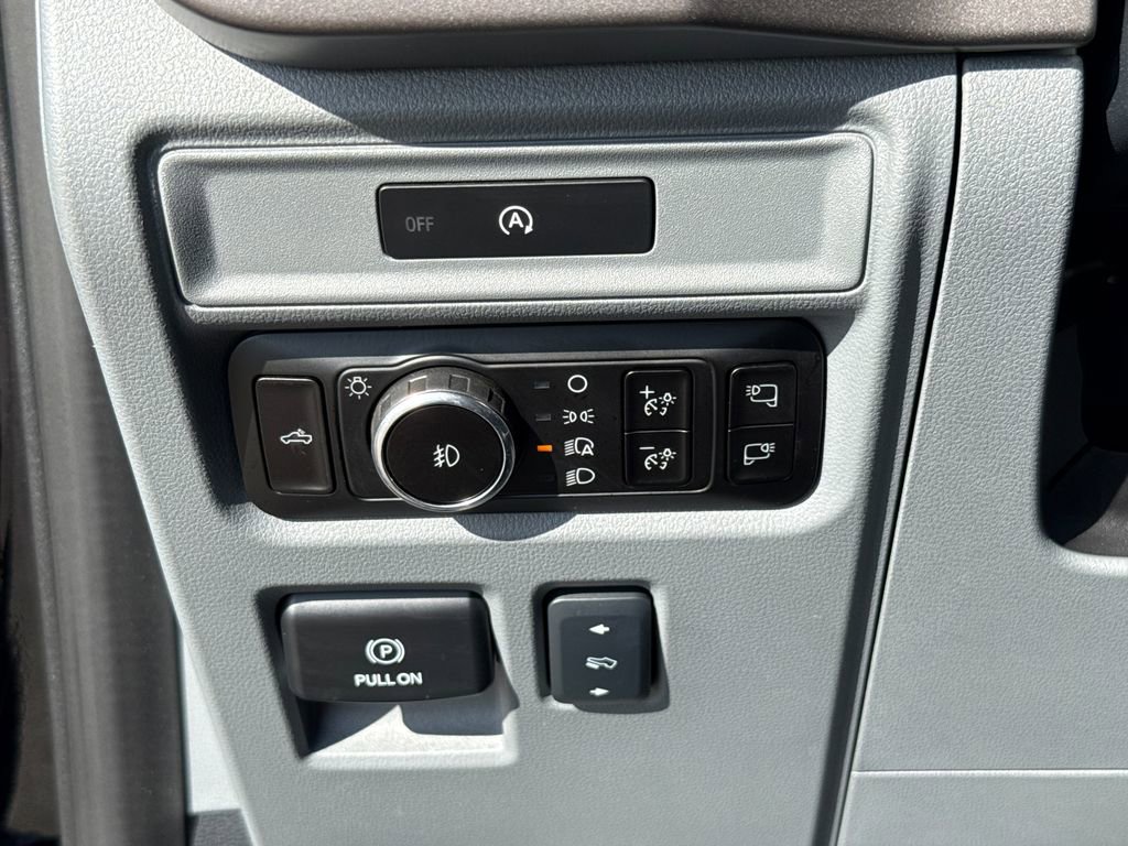 Certified 2025 Ford F150 XLT w/ Equipment Group 303A High image 15
