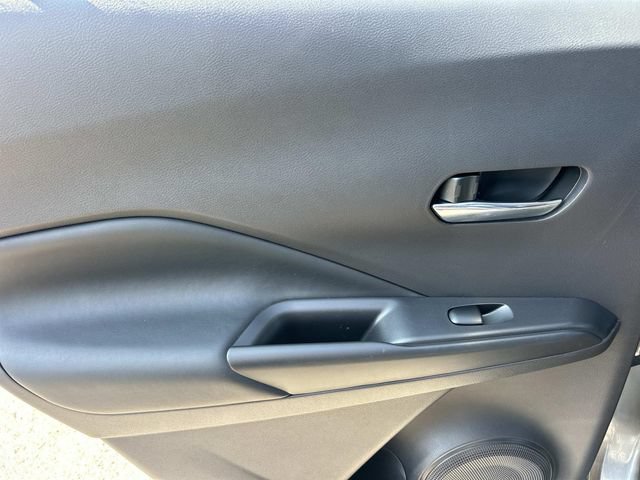 Used 2020 Nissan Kicks SR w/ SR Premium Package FWD image 18