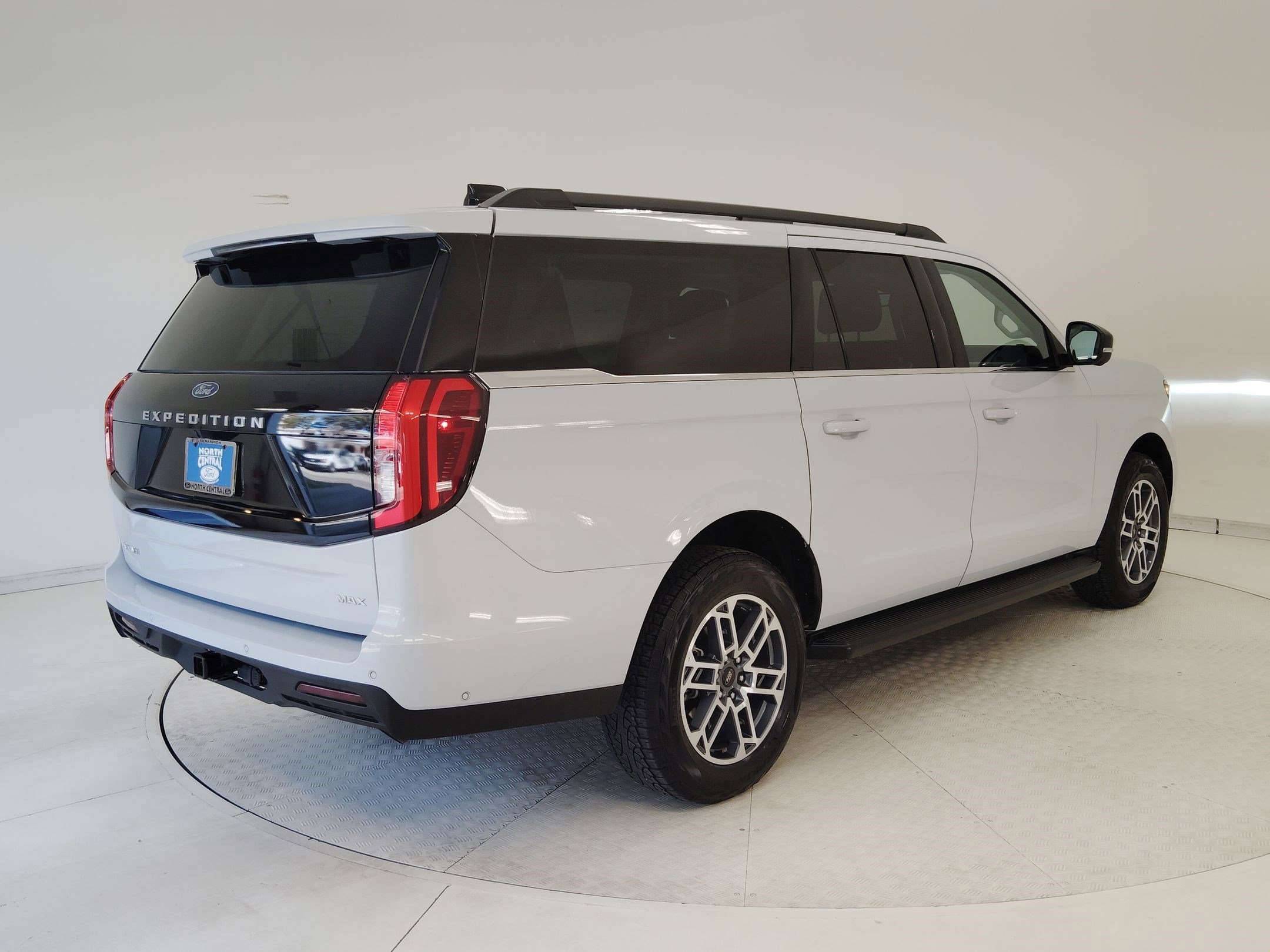 Certified 2025 Ford Expedition Max Active image 5