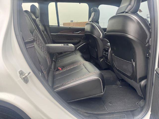 Used 2024 Jeep Grand Cherokee Summit w/ Adv Protech Group IV AWD/4WD image 17