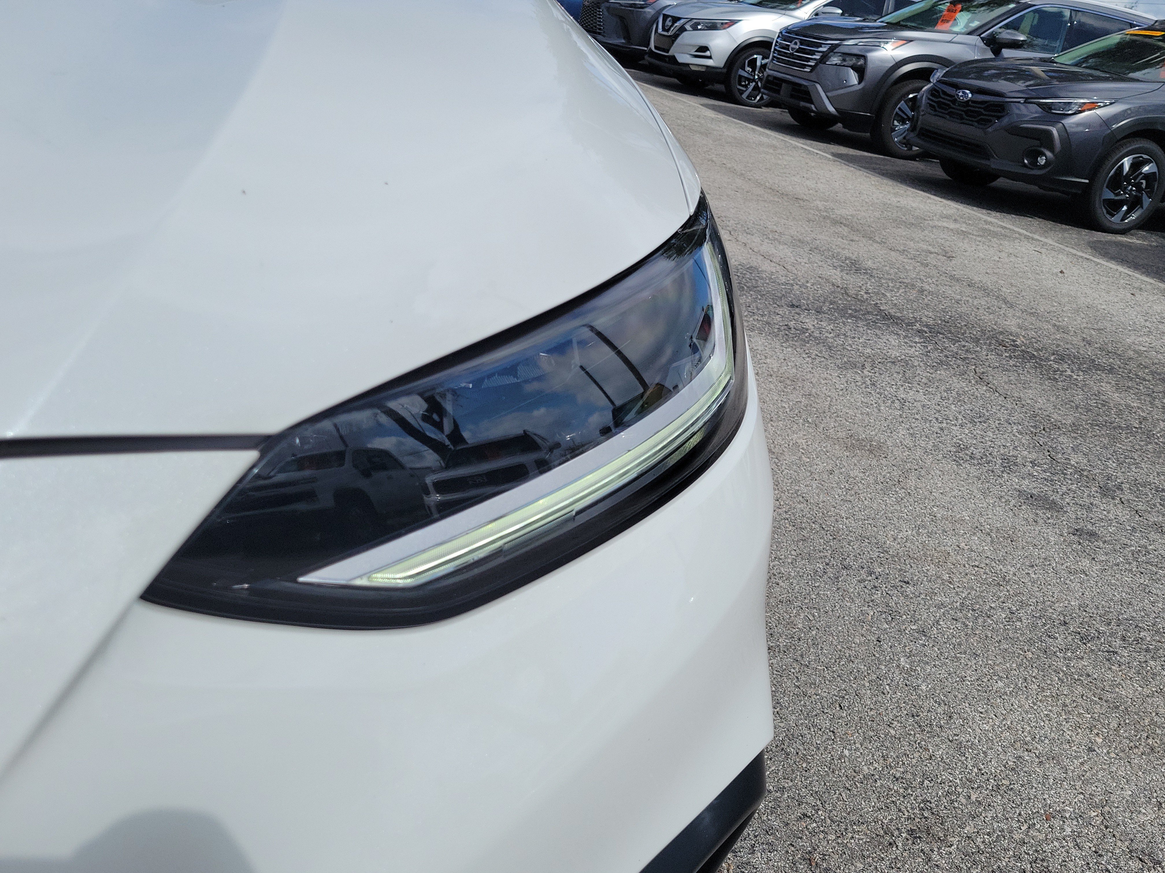Used 2023 Honda HR-V LX image 3