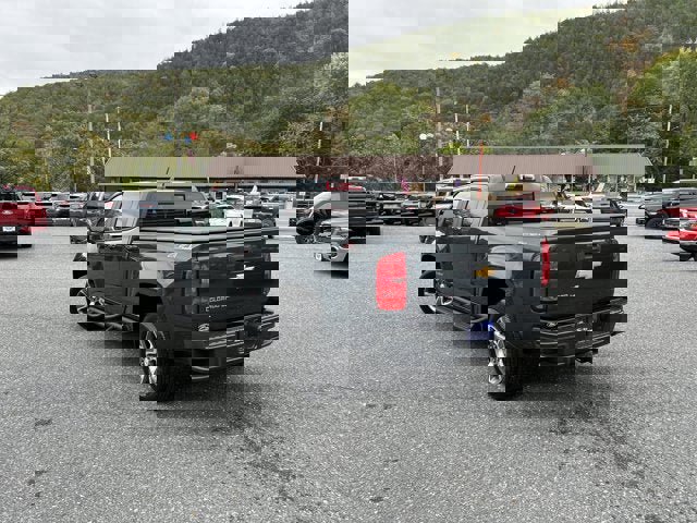 Used 2018 Chevrolet Colorado Z71 image 5
