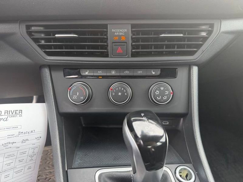 Used 2024 Volkswagen Jetta Sport FWD image 8