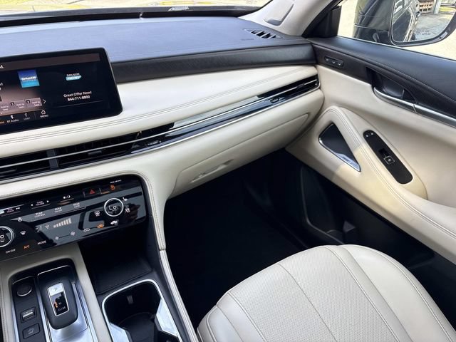 Used 2022 INFINITI QX60 Sensory w/ Vision Package AWD/4WD image 15