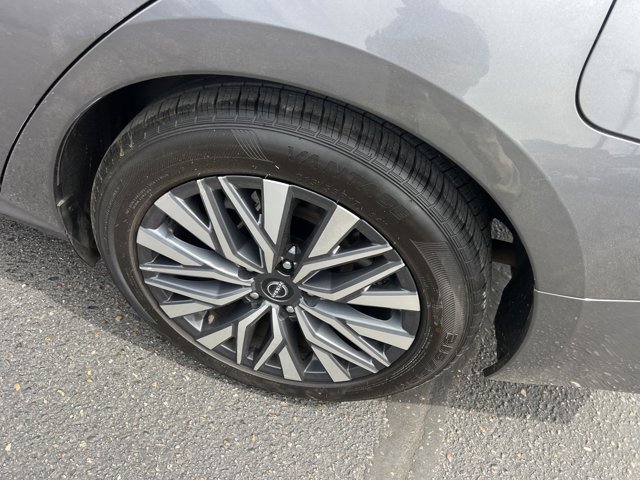 Used 2023 Nissan Altima 2.5 SV image 18