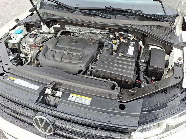 Used 2022 Volkswagen Tiguan SEL R-Line image 30