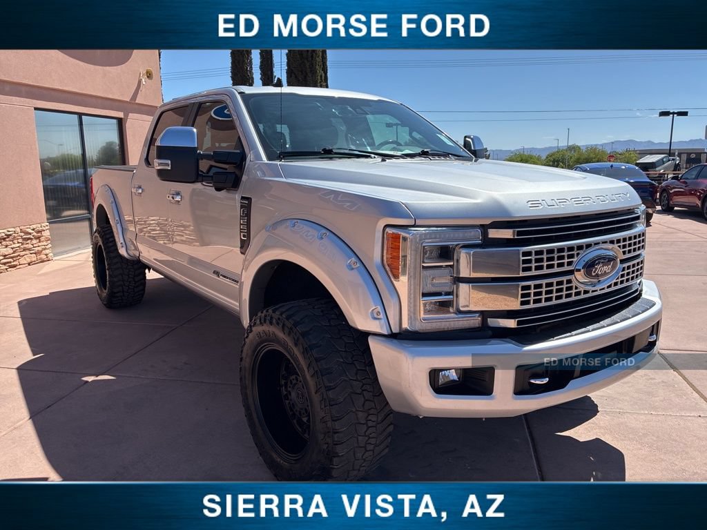 Certified 2019 Ford F250 Platinum w/ Platinum Ultimate Package AWD/4WD image 11