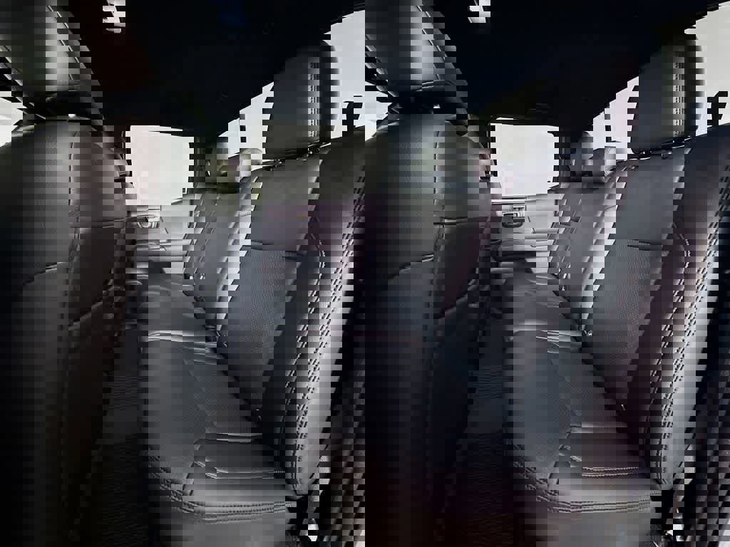 Used 2022 Toyota Tacoma TRD Sport image 16