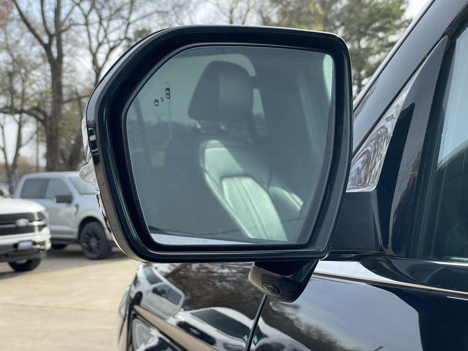 Certified 2022 Ford Expedition Limited image 40