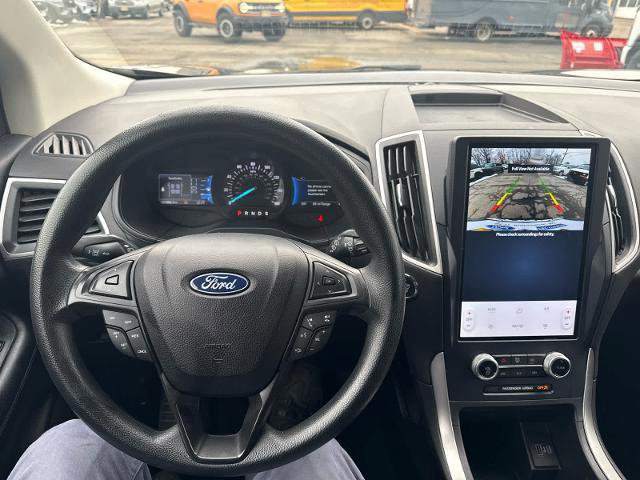 Certified 2022 Ford Edge SE image 11