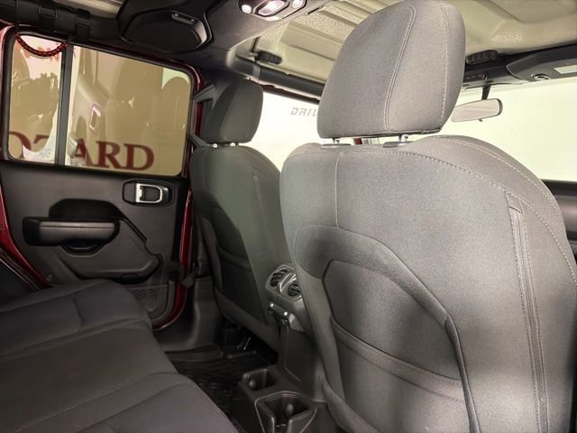 Used 2022 Jeep Wrangler Unlimited Sport AWD/4WD image 19