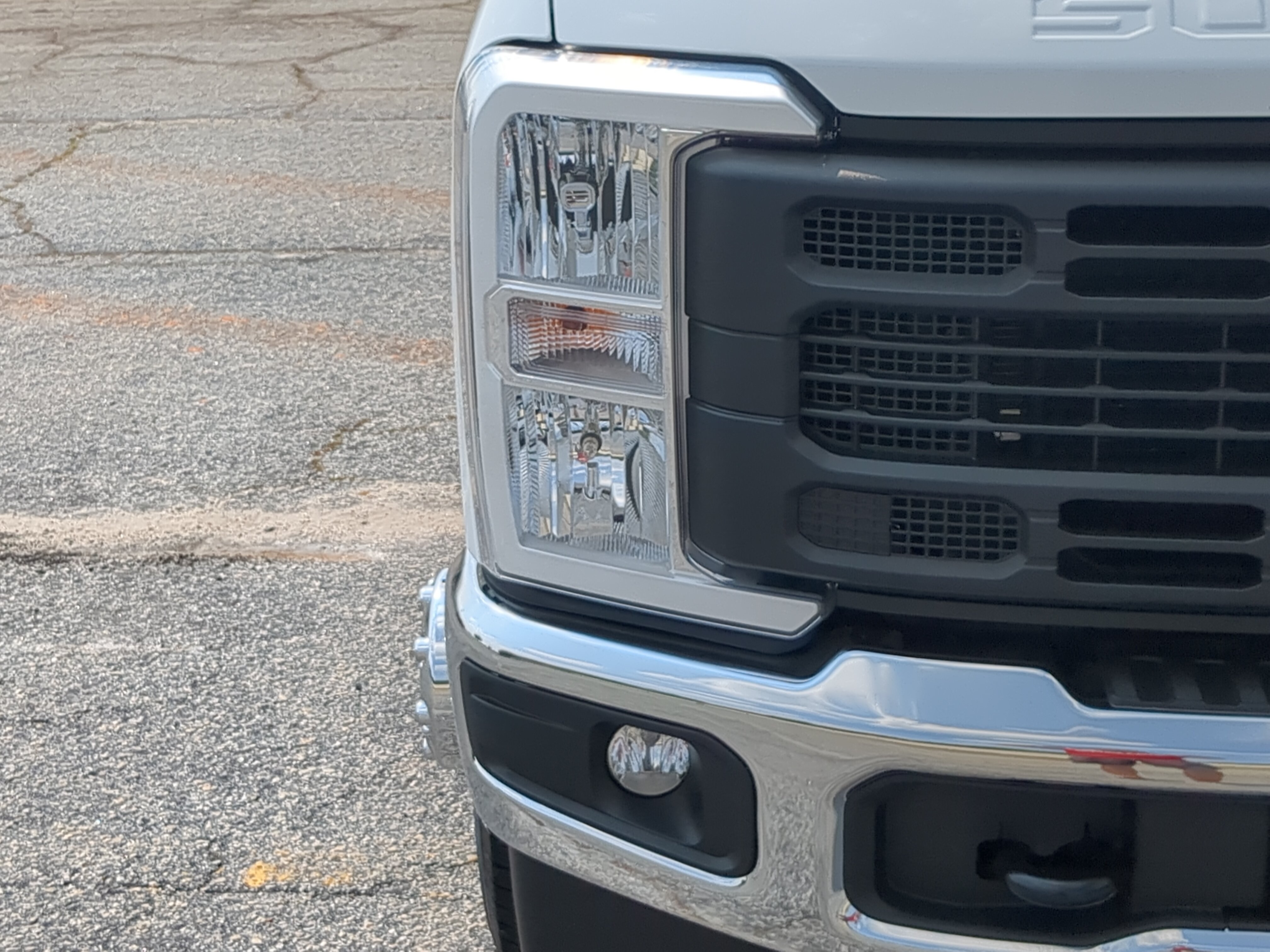 Certified 2025 Ford F350 XL w/ 360-Degree Camera Package AWD/4WD image 8