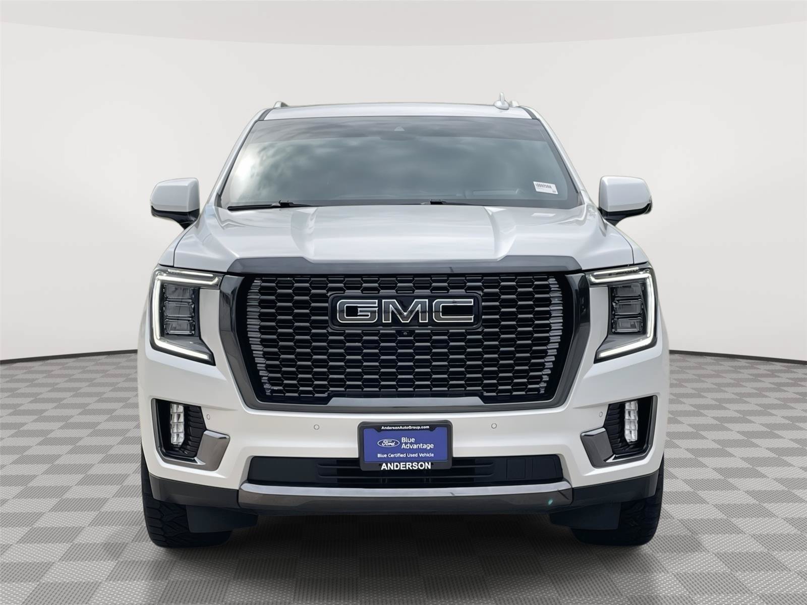 Used 2024 GMC Yukon XL Denali Ultimate AWD/4WD image 4