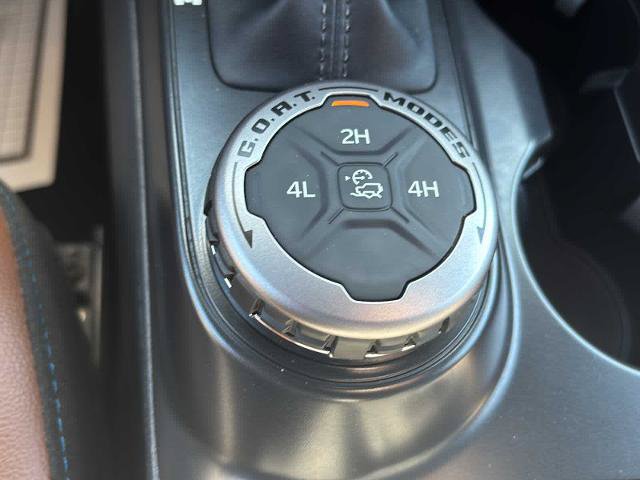 Certified 2024 Ford Bronco Outer Banks AWD/4WD image 16