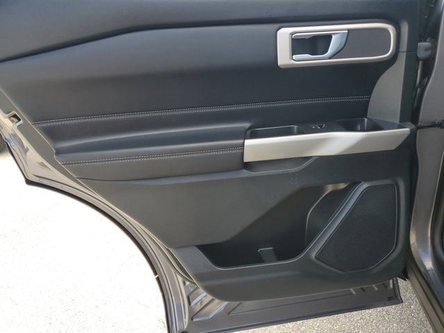 Certified 2021 Ford Explorer XLT image 16