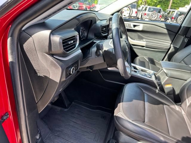 Certified 2023 Ford Explorer XLT w/ Equipment Group 202A AWD/4WD image 36