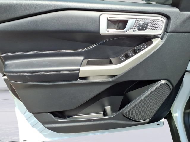 Certified 2021 Ford Explorer Limited w/ Equipment Group 301A AWD/4WD image 12