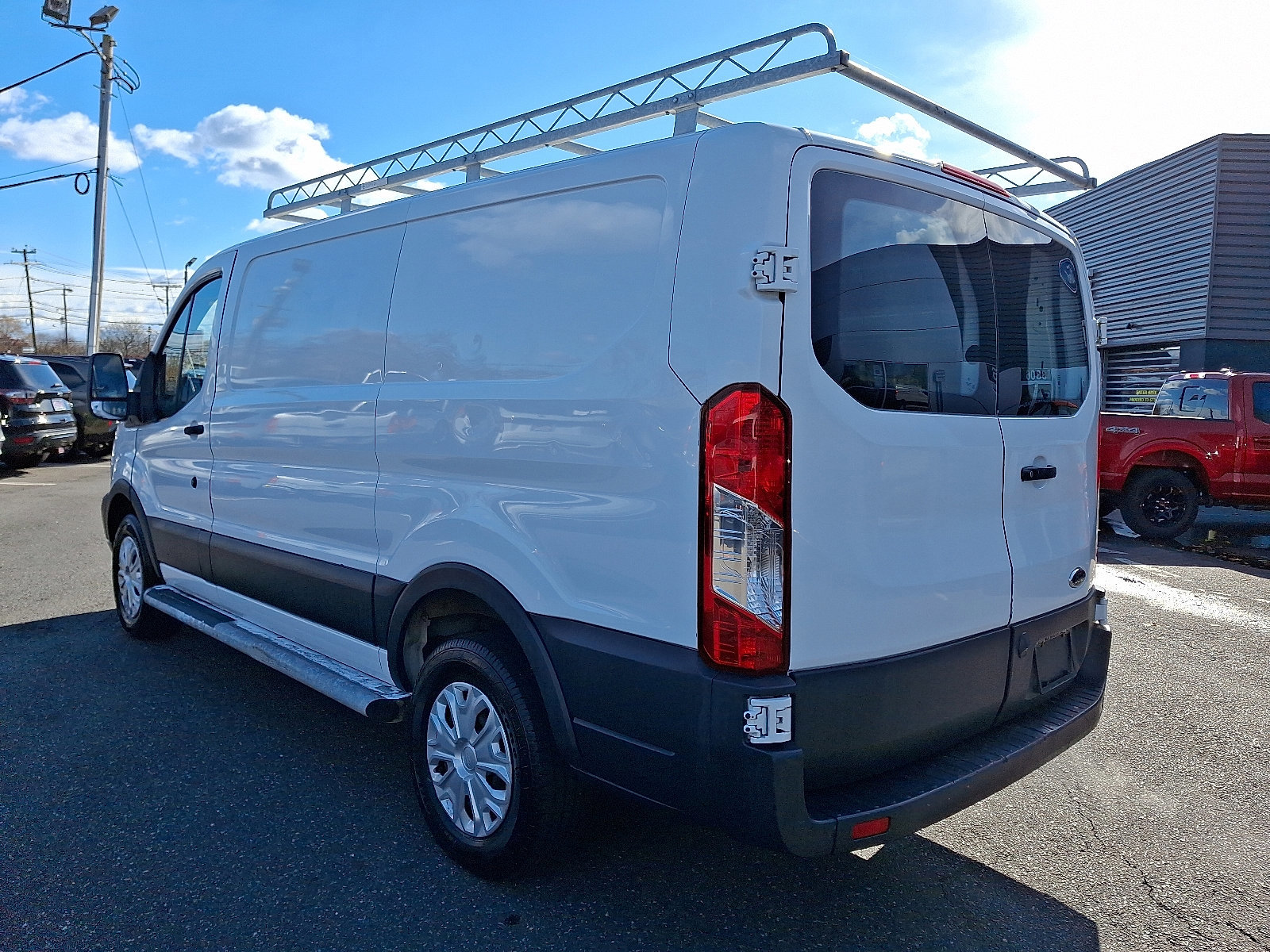 Certified 2018 Ford Transit 250 130 Low Roof w/ Exterior Upgrade Package image 7