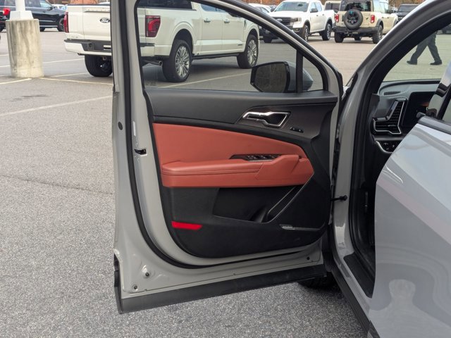 Used 2024 Kia Sportage SX image 14