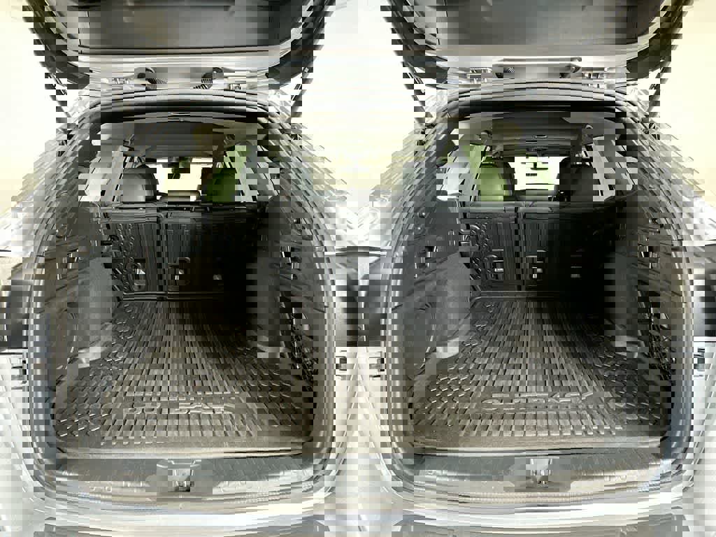 Used 2020 Subaru Outback Limited image 23