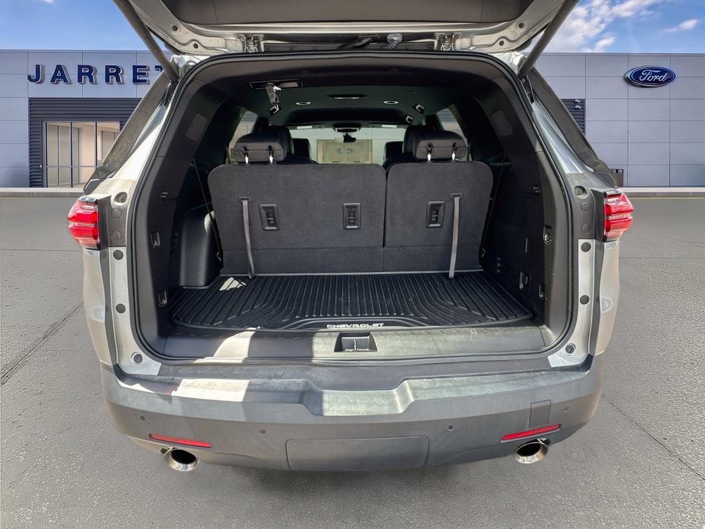 Used 2023 Chevrolet Traverse RS FWD image 27