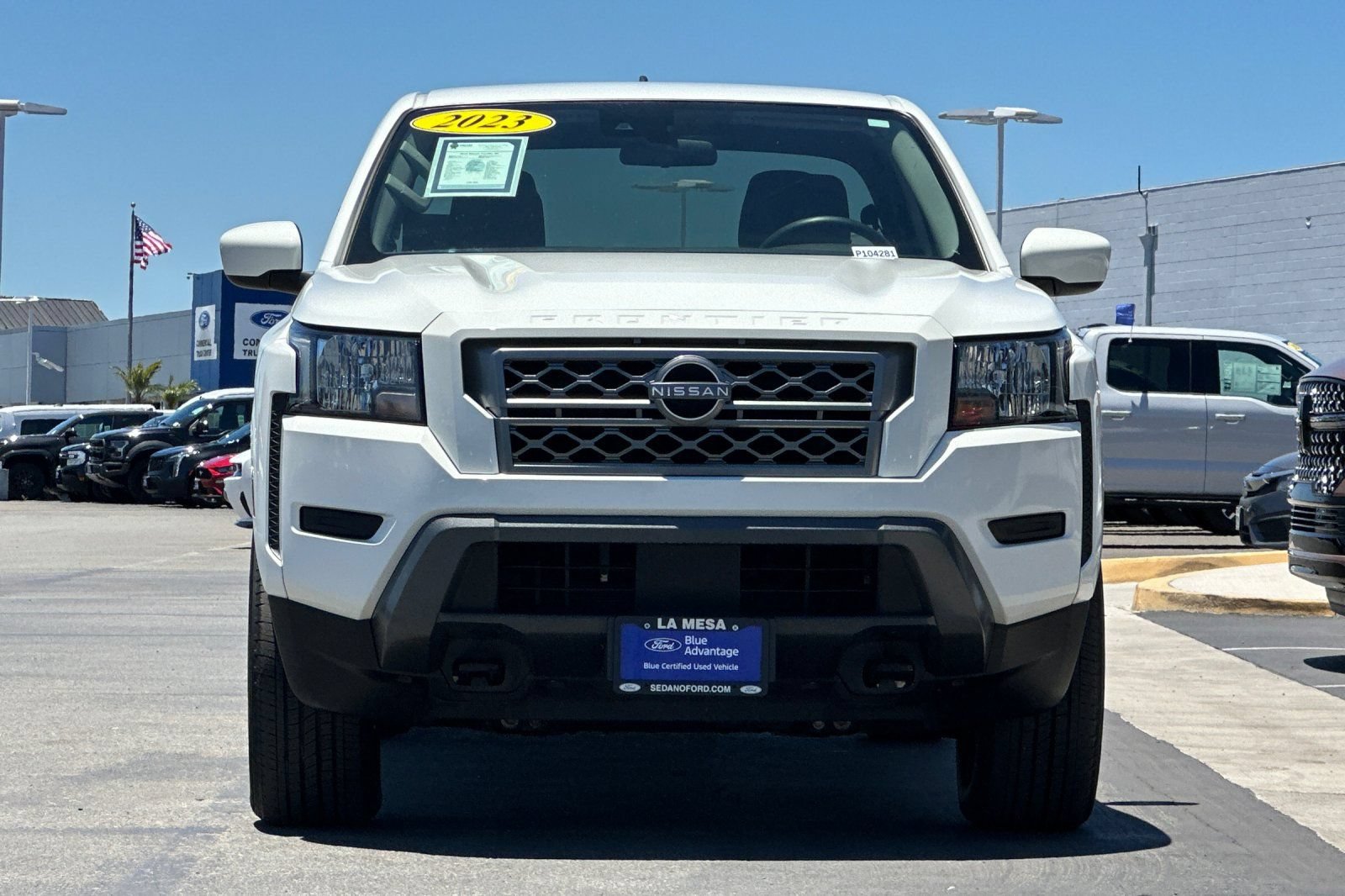 Used 2023 Nissan Frontier SV AWD/4WD image 8