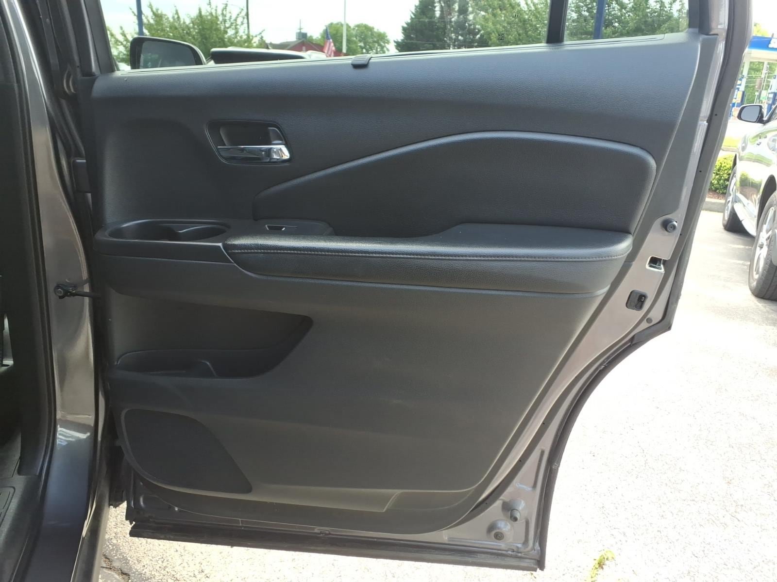 Used 2019 Honda Pilot Touring image 28
