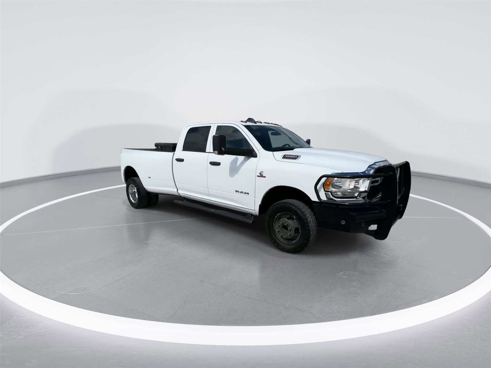 Used 2022 RAM 3500 Tradesman image 2