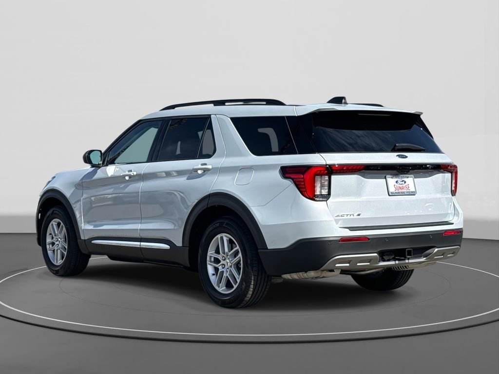 Certified 2025 Ford Explorer Active w/ Active Comfort Package image 2
