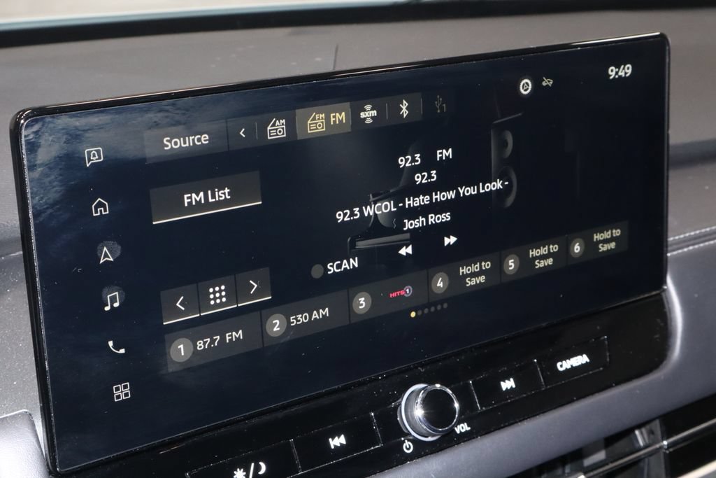 Used 2025 Mitsubishi Outlander SE FWD image 3