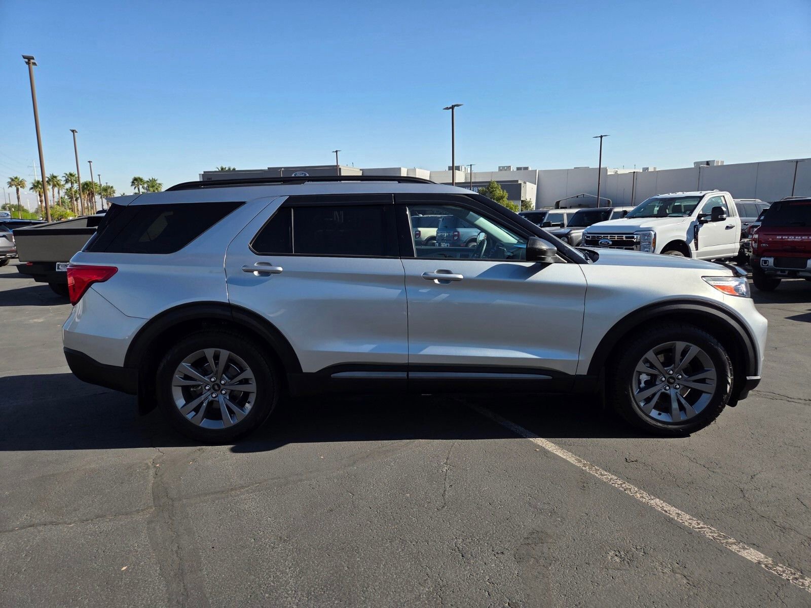 Certified 2021 Ford Explorer XLT w/ Equipment Group 202A image 6